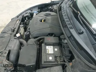 2013 Hyundai Elantra Limited с VIN 5NPDH4AE2DH355756, выставлен на аукционе IAAI как лот 43409718 с пробегом 125 551 миль миль и . История ставок и продаж доступна на DreamBid. Изображение 19.