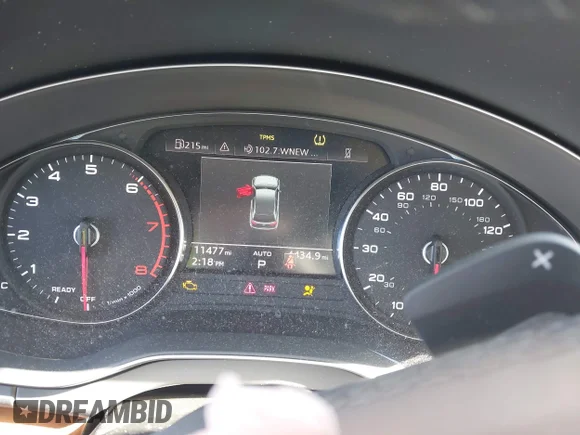 ✅ 2024 Audi Q5 Premium • VIN: WA1ABAFY1R2055747 • Lot: 43461220. Wystawiony na IAAI z przebiegiem 11 477 mil. Bezpłatny archiwum sprzedaży aukcyjnych z USA i szczegółowy raport historii pojazdu na DreamBid. Zdjęcie 7.