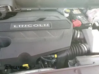 ✅ 2019 Lincoln Nautilus Reserve • VIN: 2LMPJ6LP1KBL40976 • Lot: 81054495. Wystawiony na Copart z przebiegiem 38 198 mil. Bezpłatny archiwum sprzedaży aukcyjnych z USA i szczegółowy raport historii pojazdu na DreamBid. Zdjęcie 17.