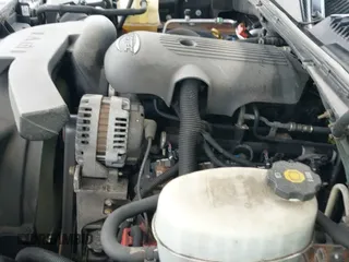 ✅ 2004 GMC Yukon SLT • VIN: 1GKEK13T74J190623 • Lot: 42688123. Wystawiony na IAAI z przebiegiem 113 873 mil. Bezpłatny archiwum sprzedaży aukcyjnych z USA i szczegółowy raport historii pojazdu na DreamBid. Zdjęcie 13.