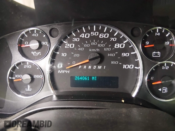 ✅ 2019 Chevrolet Express Cargo • VIN: 1GCWGAFP8K1164478 • Lot: 45078222. Wystawiony na IAAI z przebiegiem 264 061 mil. Bezpłatny archiwum sprzedaży aukcyjnych z USA i szczegółowy raport historii pojazdu na DreamBid. Zdjęcie 7.