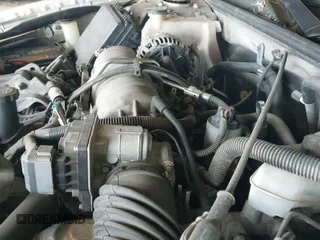 ✅ 2008 Buick LaCrosse CXL • VIN: 2G4WD582681284263 • Лот: 43149461. Опубликован ранее на IAAI с пробегом 197 127 миль. Бесплатный доступ к архиву аукционных продаж из США и подробный отчёт об истории автомобиля на DreamBid. Изображение 19.