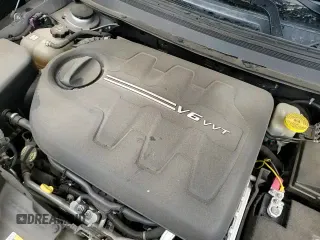 ✅ 2017 Jeep Cherokee Overland • VIN: 1C4PJMJS4HW609880 • Lot: 45598445. Listed on Copart with 83,691 mi. Free auction sales archive from the USA and detailed vehicle history report at DreamBid. Image 17.