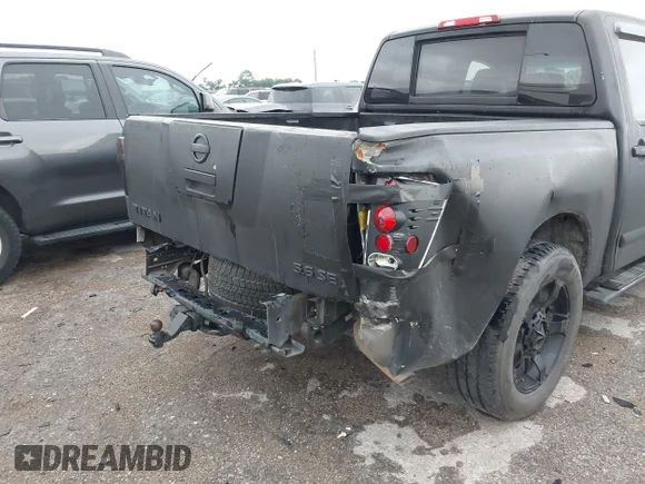 ✅ 2009 Nissan Titan LE • VIN: 1N6BA07D19N307589 • Lot: 45183469. Wystawiony na IAAI z przebiegiem 151 831 mil. Bezpłatny archiwum sprzedaży aukcyjnych z USA i szczegółowy raport historii pojazdu na DreamBid. Zdjęcie 6.