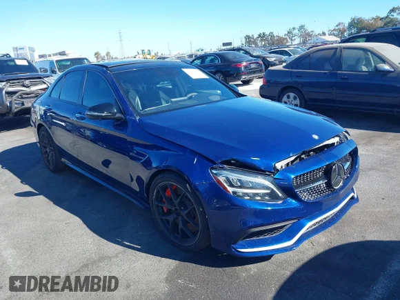 ✅ 2018 Mercedes-Benz C 63 S AMG • VIN: 55SWF8HB1JU236235 • Lot: 43178910. Wystawiony na IAAI z przebiegiem 41 778 mil. Bezpłatny archiwum sprzedaży aukcyjnych z USA i szczegółowy raport historii pojazdu na DreamBid. Zdjęcie 1.