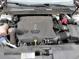 ✅ 2017 Lincoln Continental Select • VIN: 1LN6L9SP6H5627781 • Lot: 86077124. Wystawiony na Copart z przebiegiem 38 426 mil. Bezpłatny archiwum sprzedaży aukcyjnych z USA i szczegółowy raport historii pojazdu na DreamBid. Zdjęcie 15.