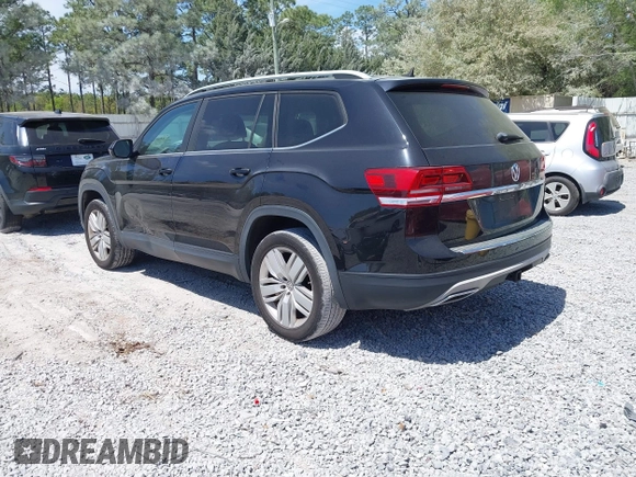 ✅ 2019 Volkswagen Atlas SE • VIN: 1V2WR2CA7KC578208 • Lot: 44687718. Wystawiony na IAAI z przebiegiem 101 644 mil. Bezpłatny archiwum sprzedaży aukcyjnych z USA i szczegółowy raport historii pojazdu na DreamBid. Zdjęcie 3.