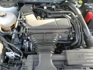 ✅ 2025 Ford Escape ST-Line Elite • VIN: 1FMCU9PA7SUA53967 • Lot: 80161915. Wystawiony na Copart z przebiegiem 4 839 mil. Bezpłatny archiwum sprzedaży aukcyjnych z USA i szczegółowy raport historii pojazdu na DreamBid. Zdjęcie 16.