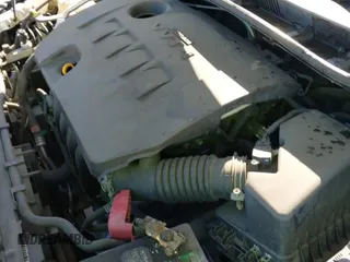 ✅ 2013 Toyota Corolla L • VIN: 5YFBU4EE1DP123083 • Лот: 43548218. Опубликован ранее на IAAI с пробегом 116 819 миль. Бесплатный доступ к архиву аукционных продаж из США и подробный отчёт об истории автомобиля на DreamBid. Изображение 19.