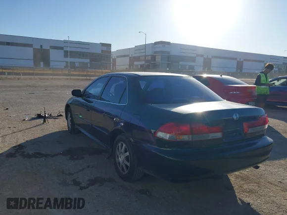 ✅ 2002 Honda Accord SE • VIN: 1HGCG56752A117016 • Lot: 43978909. Wystawiony na IAAI z przebiegiem 248 364 mil. Bezpłatny archiwum sprzedaży aukcyjnych z USA i szczegółowy raport historii pojazdu na DreamBid. Zdjęcie 3.