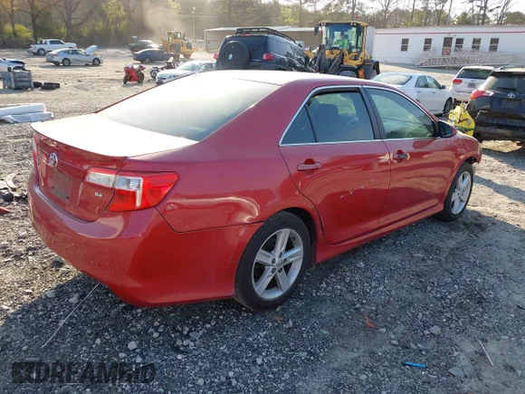 ✅ 2013 Toyota Camry SE • VIN: 4T1BF1FK5DU700936 • Lot: 44668207. Wystawiony na IAAI z przebiegiem 177 240 mil. Bezpłatny archiwum sprzedaży aukcyjnych z USA i szczegółowy raport historii pojazdu na DreamBid. Zdjęcie 4.