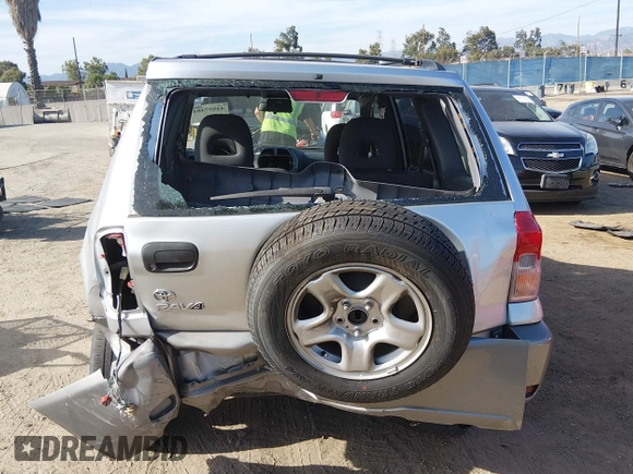 ✅ 2003 Toyota RAV4 • VIN: JTEGH20V030106365 • Lot: 44957484. Wystawiony na IAAI z przebiegiem 230 938 mil. Bezpłatny archiwum sprzedaży aukcyjnych z USA i szczegółowy raport historii pojazdu na DreamBid. Zdjęcie 6.
