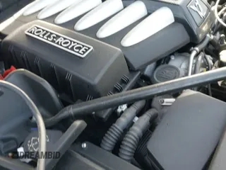 ✅ 2018 Rolls-Royce Ghost • VIN: SCA664S57JUX54376 • Lot: 40940433. Wystawiony na IAAI z przebiegiem 46 750 mil. Bezpłatny archiwum sprzedaży aukcyjnych z USA i szczegółowy raport historii pojazdu na DreamBid. Zdjęcie 20.