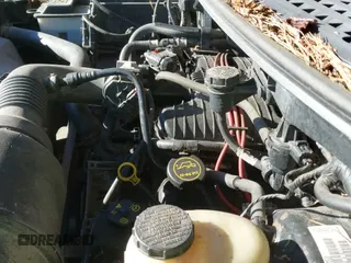 ✅ 2008 Ford F-150 XL • VIN: 1FTRF12288KB55728 • Lot: 43560381. Listed on IAAI with 175,929 mi. Free auction sales archive from the USA and detailed vehicle history report at DreamBid. Image 16.