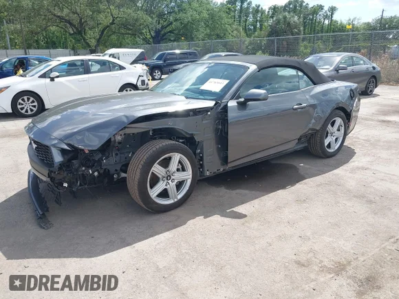 ✅ 2026 Ford Mustang EcoBoost Premium • VIN: 1FAGP8UH4T5111186 • Lot: 44783043. Wystawiony na IAAI z przebiegiem 2 687 mil. Bezpłatny archiwum sprzedaży aukcyjnych z USA i szczegółowy raport historii pojazdu na DreamBid. Zdjęcie 2.
