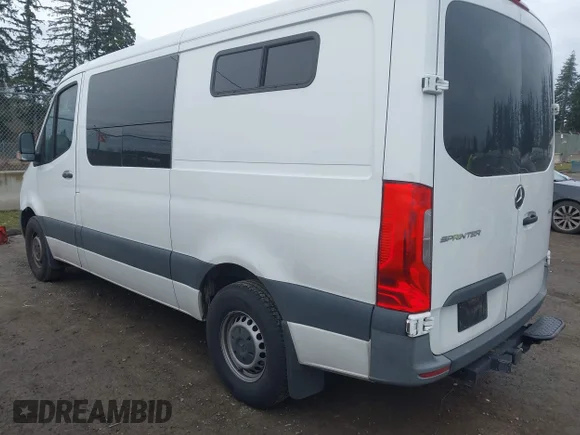 ✅ 2021 Mercedes-Benz Sprinter Cargo • VIN: W1W40BHY3MT048107 • Лот: 44291054. Опубликован ранее на IAAI с пробегом 161 869 миль. Бесплатный доступ к архиву аукционных продаж из США и подробный отчёт об истории автомобиля на DreamBid. Изображение 3.