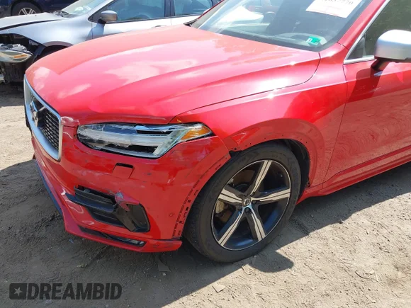 ✅ 2016 Volvo XC90 T6 R-Design • VIN: YV4A22PM8G1058118 • Lot: 42637770. Wystawiony na IAAI z przebiegiem 115 779 mil. Bezpłatny archiwum sprzedaży aukcyjnych z USA i szczegółowy raport historii pojazdu na DreamBid. Zdjęcie 6.