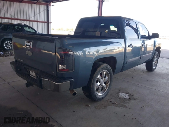 ✅ 2007 Chevrolet Silverado 1500 1LT • VIN: 2GCEC13J771694899 • Lot: 44384826. Wystawiony na IAAI z przebiegiem 269 509 mil. Bezpłatny archiwum sprzedaży aukcyjnych z USA i szczegółowy raport historii pojazdu na DreamBid. Zdjęcie 4.