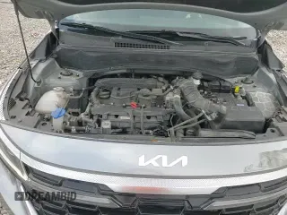 ✅ 2024 Kia Seltos SX • VIN: KNDETCA75R7573166 • Lot: 69739175. Wystawiony na Copart z przebiegiem 16 912 mil. Bezpłatny archiwum sprzedaży aukcyjnych z USA i szczegółowy raport historii pojazdu na DreamBid. Zdjęcie 16.