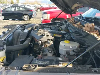 ✅ 2018 Ram 2500 Laramie • VIN: 3C6UR5KL2JG288703 • Lot: 41133149. Wystawiony na IAAI z przebiegiem 109 104 mil. Bezpłatny archiwum sprzedaży aukcyjnych z USA i szczegółowy raport historii pojazdu na DreamBid. Zdjęcie 21.