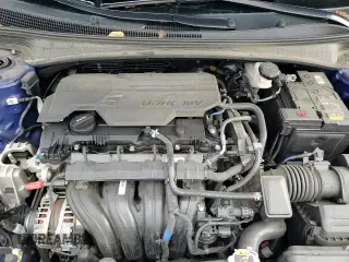 ✅ 2023 Hyundai Elantra SEL • VIN: KMHLM4AG2PU455127 • Lot: 87265445. Listed on Copart with 40,238 mi. Free auction sales archive from the USA and detailed vehicle history report at DreamBid. Image 14.