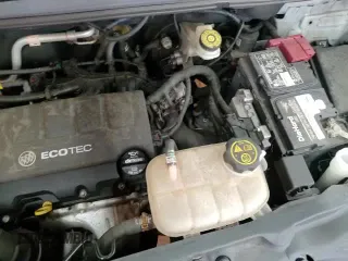 ✅ 2017 Buick Encore Preferred II • VIN: KL4CJBSB8HB003453 • Лот: 81931055. Опубликован ранее на Copart с пробегом 69 414 миль. Бесплатный доступ к архиву аукционных продаж из США и подробный отчёт об истории автомобиля на DreamBid. Изображение 15.