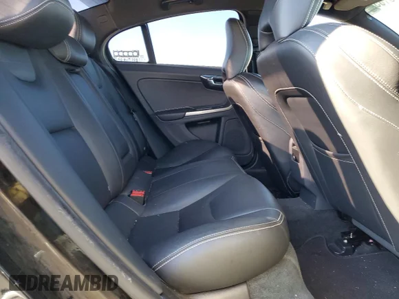 ✅ 2015 Volvo S60 T5 Platinum • VIN: YV1612TM8F1360003 • Lot: 72479165. Wystawiony na Copart z przebiegiem 185 804 mil. Bezpłatny archiwum sprzedaży aukcyjnych z USA i szczegółowy raport historii pojazdu na DreamBid. Zdjęcie 10.