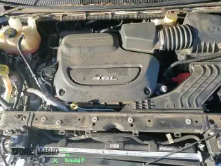 ✅ 2018 Chrysler Pacifica Touring L • VIN: 2C4RC1BGXJR246527 • Lot: 92611645. Wystawiony na Copart z przebiegiem 145 751 mil. Bezpłatny archiwum sprzedaży aukcyjnych z USA i szczegółowy raport historii pojazdu na DreamBid. Zdjęcie 14.