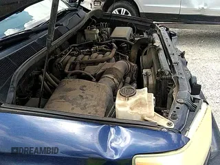 ✅ 2010 Toyota Tundra • VIN: 5TFUW5F1XAX129885 • Lot: 42571678. Listed on IAAI with 248,007 mi. Free auction sales archive from the USA and detailed vehicle history report at DreamBid. Image 19.