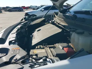 ✅ 2020 Chevrolet Traverse LT Cloth • VIN: 1GNERGKW5LJ294927 • Lot: 43381464. Wystawiony na IAAI z przebiegiem 140 881 mil. Bezpłatny archiwum sprzedaży aukcyjnych z USA i szczegółowy raport historii pojazdu na DreamBid. Zdjęcie 20.