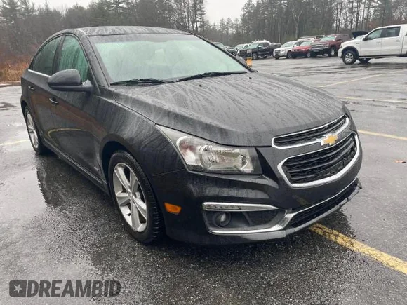 ✅ 2015 Chevrolet Cruze LT • VIN: 1G1PE5SB0F7126024 • Lot: 70772502. Wystawiony na Copart z przebiegiem 96 119 mil. Bezpłatny archiwum sprzedaży aukcyjnych z USA i szczegółowy raport historii pojazdu na DreamBid. Zdjęcie 1.