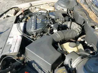 ✅ 1989 Lincoln Continental • VIN: 1LNLM9846KY797951 • Лот: 42957903. Опубликован ранее на IAAI с пробегом 62 374 миль. Бесплатный доступ к архиву аукционных продаж из США и подробный отчёт об истории автомобиля на DreamBid. Изображение 13.