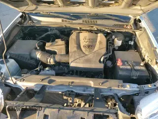 ✅ 2020 Toyota Tacoma TRD Sport • VIN: 3TMBZ5DN8LM027000 • Lot: 91926625. Wystawiony na Copart z przebiegiem 65 997 mil. Bezpłatny archiwum sprzedaży aukcyjnych z USA i szczegółowy raport historii pojazdu na DreamBid. Zdjęcie 16.