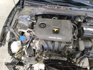 2020 Hyundai Veloster Premium z VIN KMHTG6AF8LU023095, wystawiony jako Copart lot #59841145 z przebiegiem 59 197 mil mil oraz Szkoda całkowita • Salvage title. Historia ofert i sprzedaży dostępna na DreamBid. Obrazek 13.