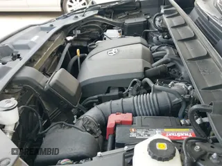 ✅ 2020 Toyota Highlander Limited • VIN: 5TDFZRAH4LS024733 • Lot: 42063597. Wystawiony na IAAI z przebiegiem 61 941 mil. Bezpłatny archiwum sprzedaży aukcyjnych z USA i szczegółowy raport historii pojazdu na DreamBid. Zdjęcie 19.