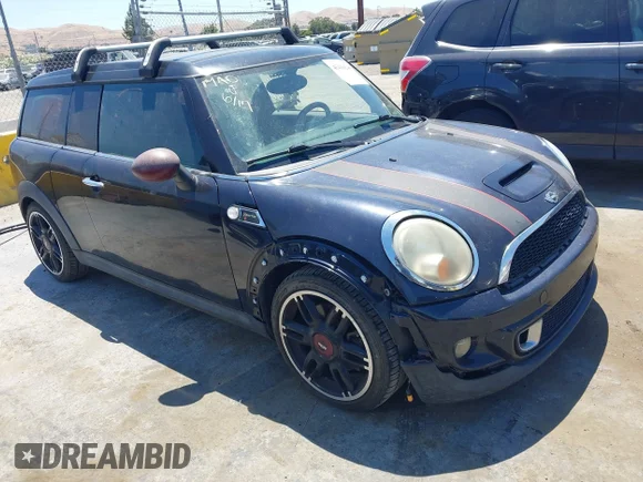 ✅ 2012 MINI Clubman S • VIN: WMWZG3C58CTY37705 • Лот: 45416240. Опубліковано раніше на IAAI з пробігом 77 001 миль. Безкоштовний доступ до архіву аукціонних продажів зі США та докладний звіт про історію автомобіля на DreamBid. Зображення 1.