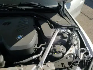 ✅ 2025 BMW 4 Series 430i • VIN: WBA23FB0XSFU06686 • Lot: 57855775. Wystawiony na Copart z przebiegiem 8 254 mil. Bezpłatny archiwum sprzedaży aukcyjnych z USA i szczegółowy raport historii pojazdu na DreamBid. Zdjęcie 13.