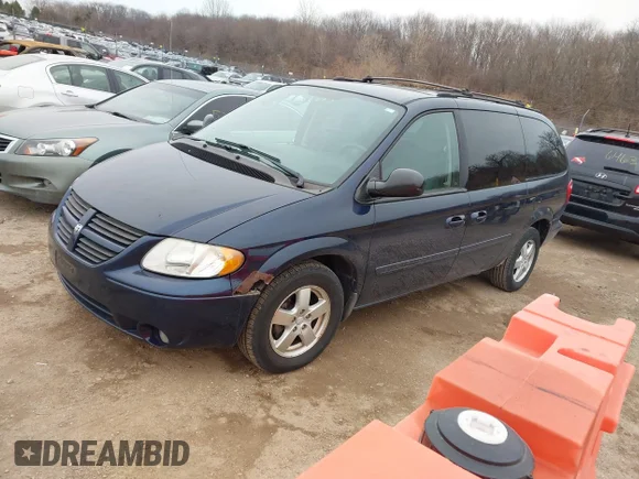 ✅ 2005 Dodge Caravan SXT • VIN: 2D4GP44L05R497122 • Лот: 44460244. Опубліковано раніше на IAAI з пробігом 116 687 миль. Безкоштовний доступ до архіву аукціонних продажів зі США та докладний звіт про історію автомобіля на DreamBid. Зображення 2.