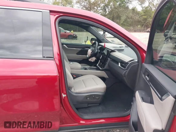 ✅ 2024 GMC Acadia FWD Elevation • VIN: 1GKENKKS5RJ239797 • Lot: 43331599. Wystawiony na IAAI z przebiegiem 4 518 mil. Bezpłatny archiwum sprzedaży aukcyjnych z USA i szczegółowy raport historii pojazdu na DreamBid. Zdjęcie 5.