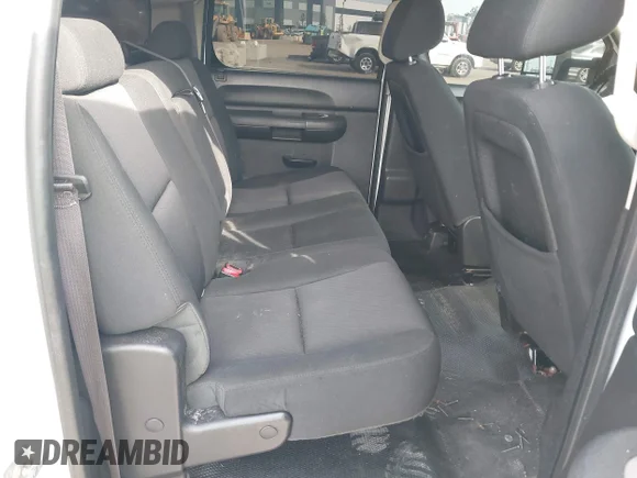 ✅ 2014 GMC Sierra 2500HD SLE • VIN: 1GT120CG5EF174075 • Lot: 43280400. Wystawiony na IAAI z przebiegiem 198 106 mil. Bezpłatny archiwum sprzedaży aukcyjnych z USA i szczegółowy raport historii pojazdu na DreamBid. Zdjęcie 8.