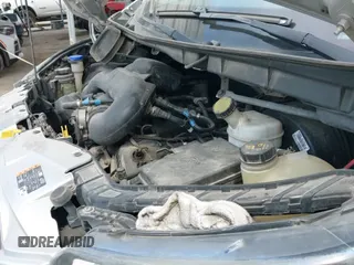 ✅ 2017 Ford Transit • VIN: 1FTYR2CM4HKB56450 • Лот: 43041651. Опубликован ранее на IAAI с пробегом 160 111 миль. Бесплатный доступ к архиву аукционных продаж из США и подробный отчёт об истории автомобиля на DreamBid. Изображение 19.