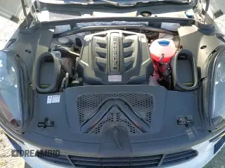 ✅ 2017 Porsche Macan GTS • VIN: WP1AG2A57HLB56535 • Lot: 86307095. Listed on Copart with 99,639 mi. Free auction sales archive from the USA and detailed vehicle history report at DreamBid. Image 15.