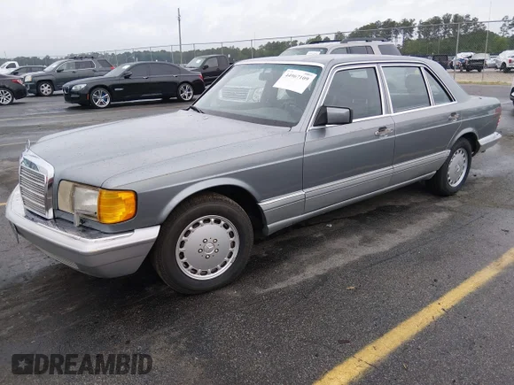 ✅ 1991 Mercedes-Benz 560 • VIN: WDBCA39E7MA561143 • Lot: 44967109. Wystawiony na IAAI z przebiegiem 178 479 mil. Bezpłatny archiwum sprzedaży aukcyjnych z USA i szczegółowy raport historii pojazdu na DreamBid. Zdjęcie 2.