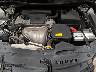 ✅ 2015 Toyota Camry SE • VIN: 4T1BF1FK5FU001261 • Lot: 87028885. Wystawiony na Copart z przebiegiem 126 994 mil. Bezpłatny archiwum sprzedaży aukcyjnych z USA i szczegółowy raport historii pojazdu na DreamBid. Zdjęcie 14.