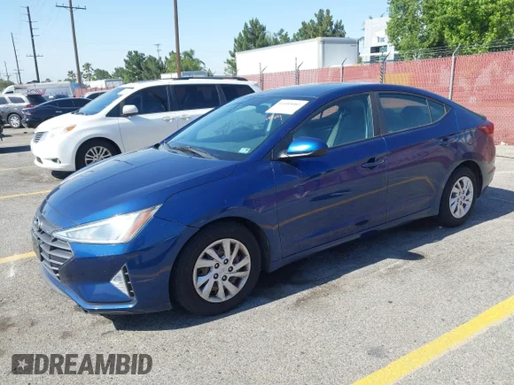 ✅ 2019 Hyundai Elantra SE • VIN: 5NPD74LF4KH490503 • Lot: 45185081. Wystawiony na IAAI z przebiegiem 120 022 mil. Bezpłatny archiwum sprzedaży aukcyjnych z USA i szczegółowy raport historii pojazdu na DreamBid. Zdjęcie 2.