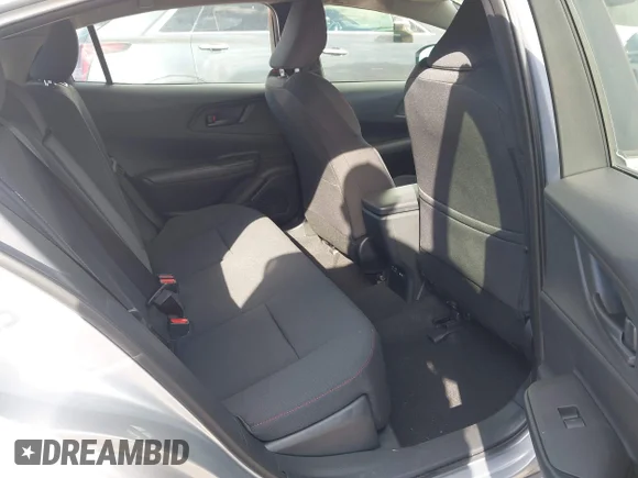 ✅ 2026 Toyota Prius SE • VIN: JTDACACU4T3054145 • Lot: 44108170. Wystawiony na IAAI z przebiegiem 1 660 mil. Bezpłatny archiwum sprzedaży aukcyjnych z USA i szczegółowy raport historii pojazdu na DreamBid. Zdjęcie 8.