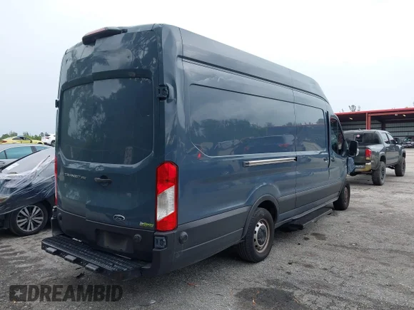 ✅ 2019 Ford Transit • VIN: 1FTYR3XM1KKB79045 • Лот: 43256841. Опубликован ранее на IAAI с пробегом 163 953 миль. Бесплатный доступ к архиву аукционных продаж из США и подробный отчёт об истории автомобиля на DreamBid. Изображение 4.