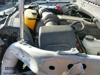 ✅ 2018 Ford Expedition XLT • VIN: 1FMJU1HT5JEA18863 • Lot: 41815687. Wystawiony na IAAI z przebiegiem 96 544 mil. Bezpłatny archiwum sprzedaży aukcyjnych z USA i szczegółowy raport historii pojazdu na DreamBid. Zdjęcie 20.