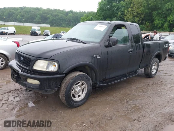 ✅ 1998 Ford F-150 • VIN: 2FTRX18L7WCB16238 • Лот: 45169663. Опубліковано раніше на IAAI з пробігом 219 255 миль. Безкоштовний доступ до архіву аукціонних продажів зі США та докладний звіт про історію автомобіля на DreamBid. Зображення 2.
