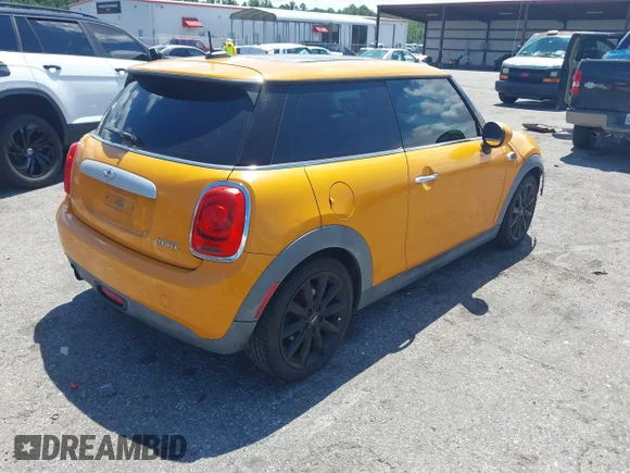 ✅ 2014 MINI Hardtop • VIN: WMWXM5C56ET934996 • Лот: 43128296. Опубликован ранее на IAAI с пробегом 91 188 миль. Бесплатный доступ к архиву аукционных продаж из США и подробный отчёт об истории автомобиля на DreamBid. Изображение 4.
